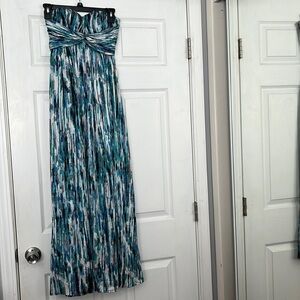 “Jessica Simpson-strapless dress size XS”